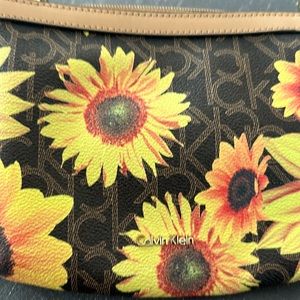 Sunflower cross body
